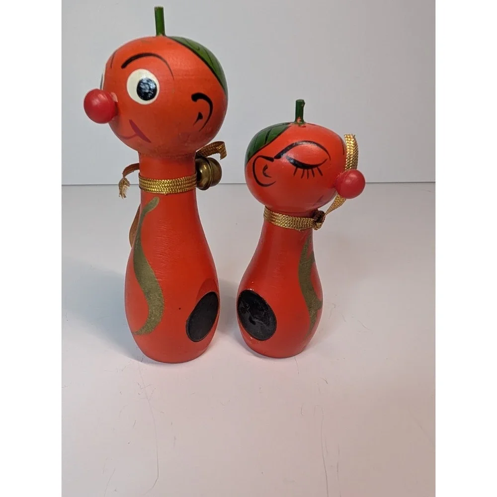 Anthropomorphic Salt Pepper Shakers Orange Wood Magnetic Vintage‎ 1950-60s Japan